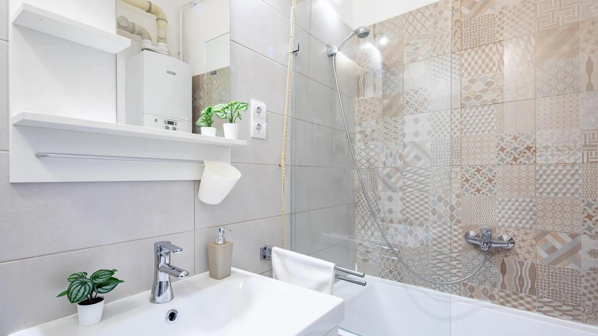 Standard Apartment By Hi5- Dob Street Budapeste